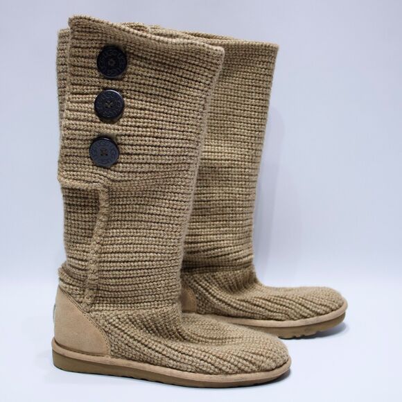 UGG Australia Cardy Beige Knit Button Up Sweater Winter Snow Boots Women Size 7 - Picture 2 of 15